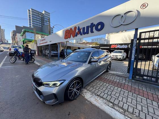 BMW 320i 2.0 16V TURBO FLEX M SPORT AUTOMÁTICO BMW 320i 2.0 16V TURBO FLEX M SPORT AUTOMÁTICO